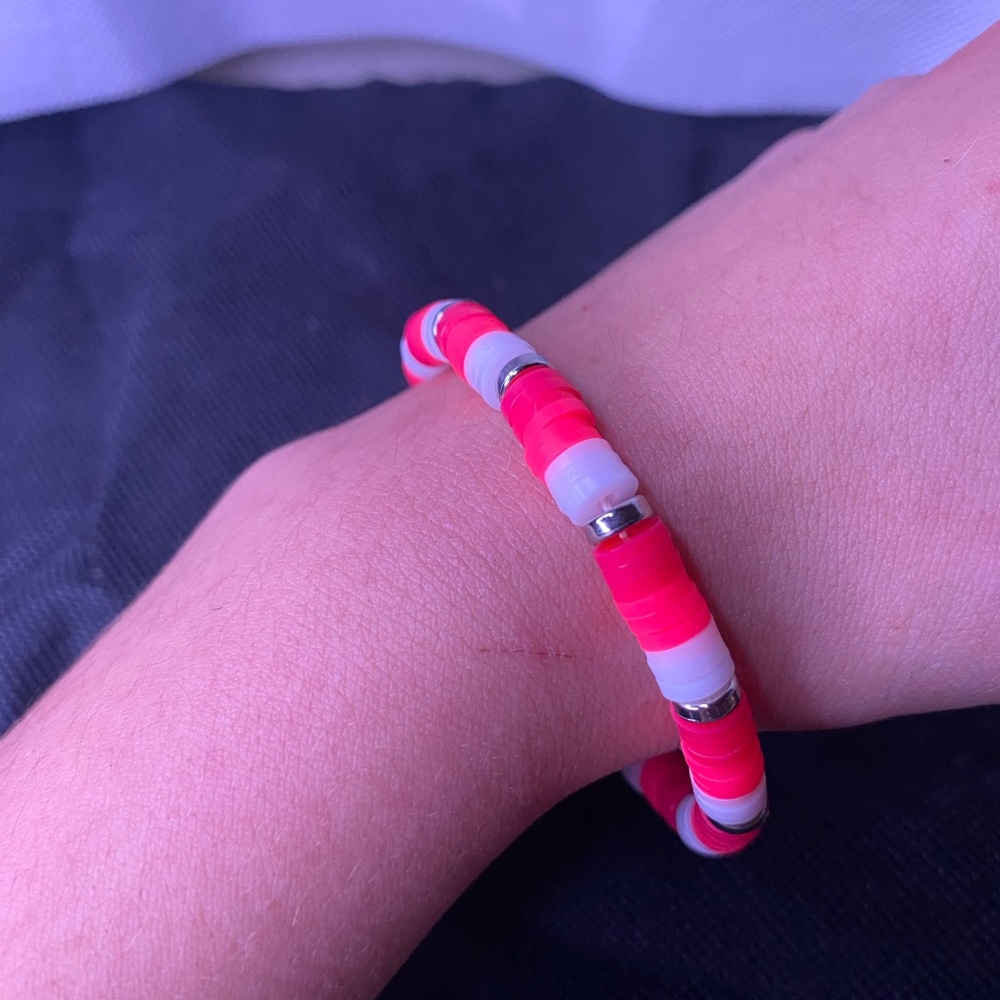 Homemade bracelets - Picture 4 of 4